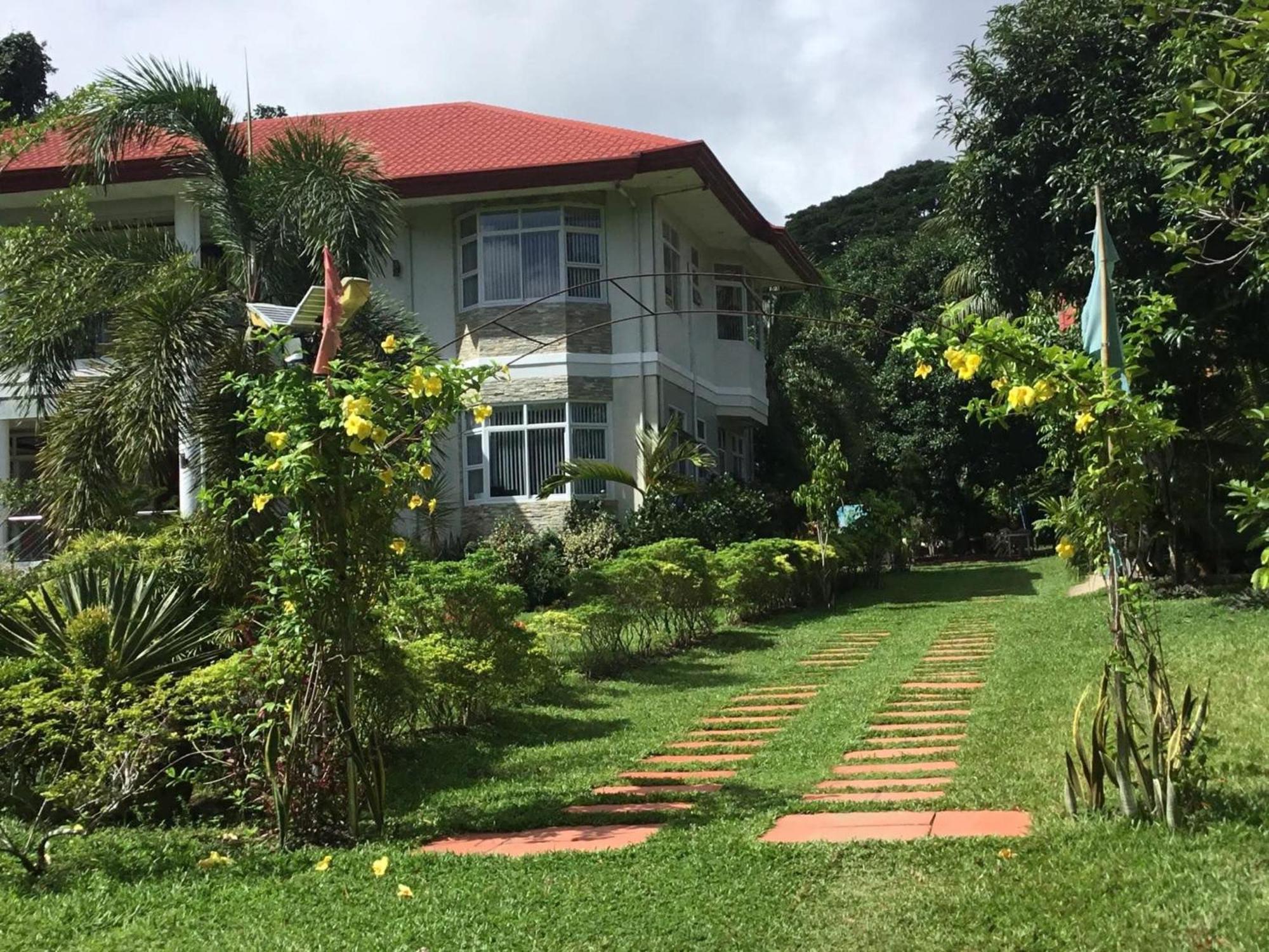 Camiguin Lanzones Resort Mambajao Kültér fotó
