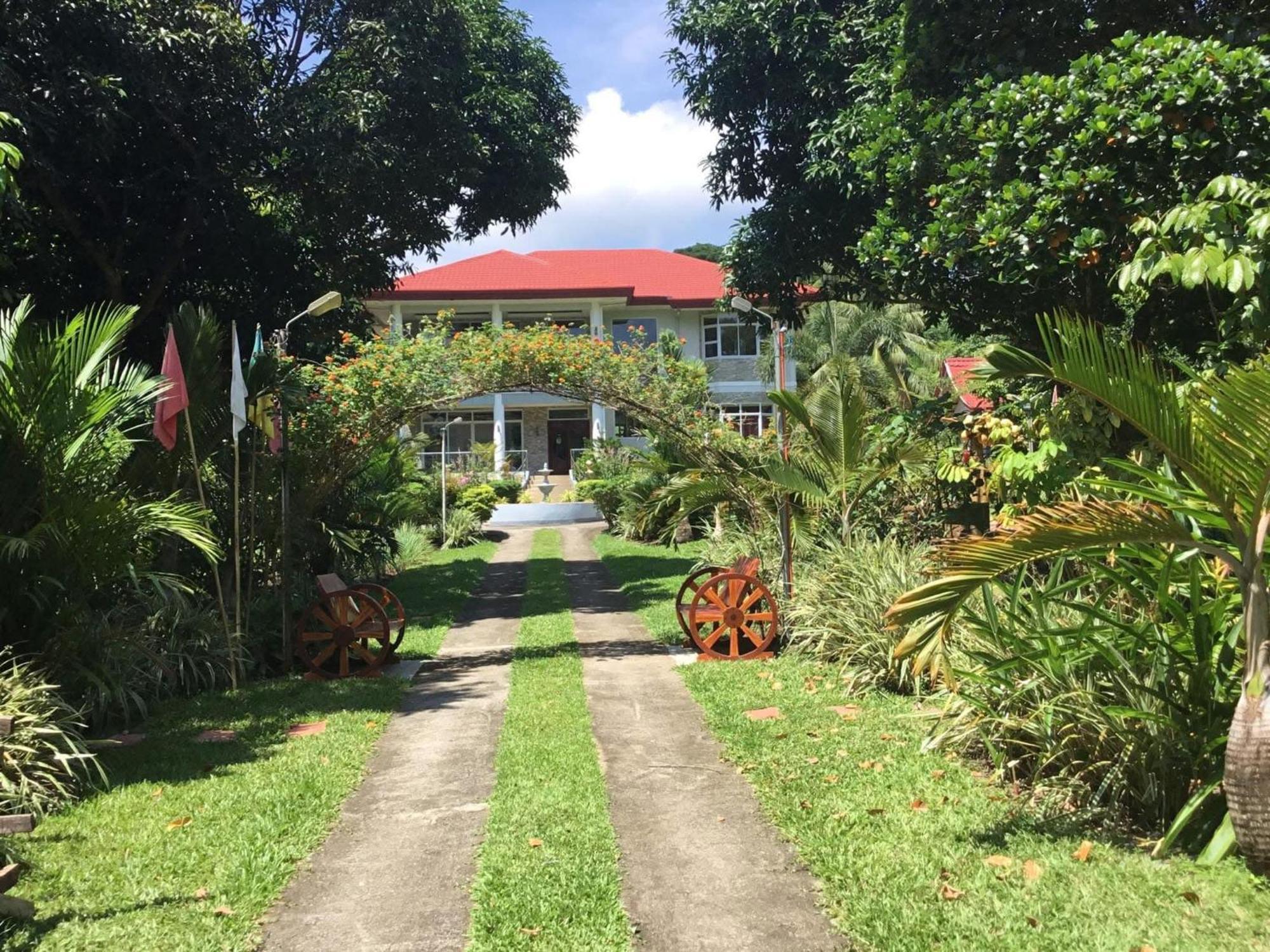 Camiguin Lanzones Resort Mambajao Kültér fotó