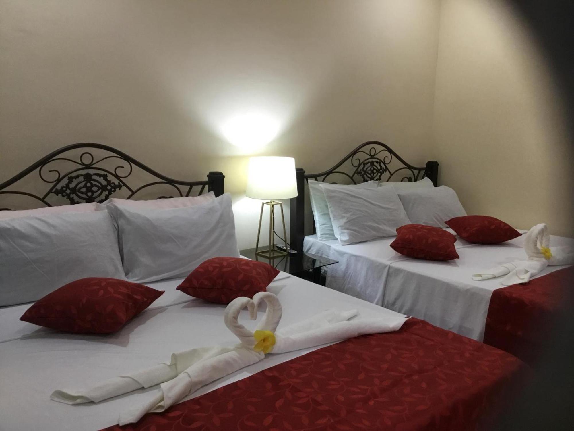 Camiguin Lanzones Resort Mambajao Kültér fotó