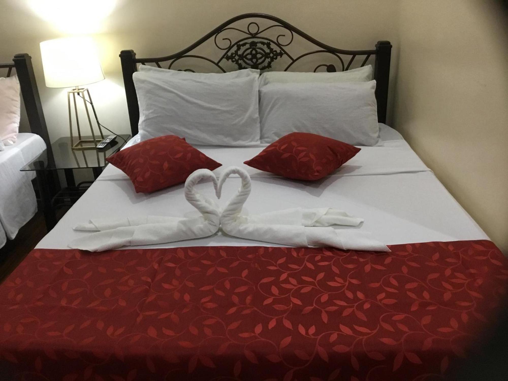 Camiguin Lanzones Resort Mambajao Kültér fotó