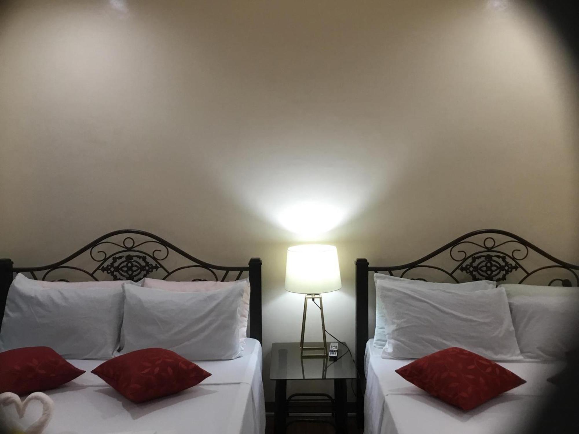 Camiguin Lanzones Resort Mambajao Kültér fotó