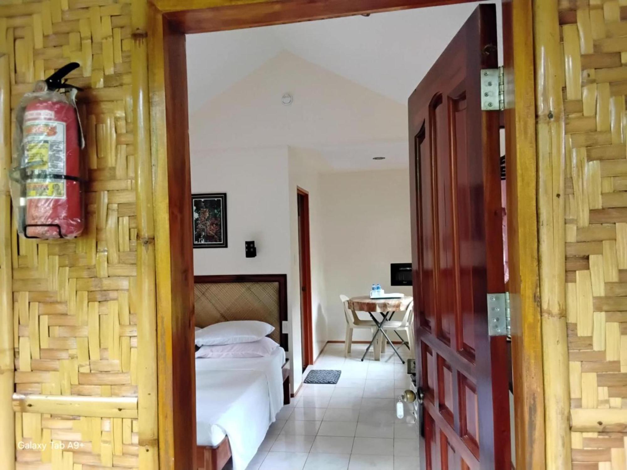 Camiguin Lanzones Resort Mambajao Szoba fotó