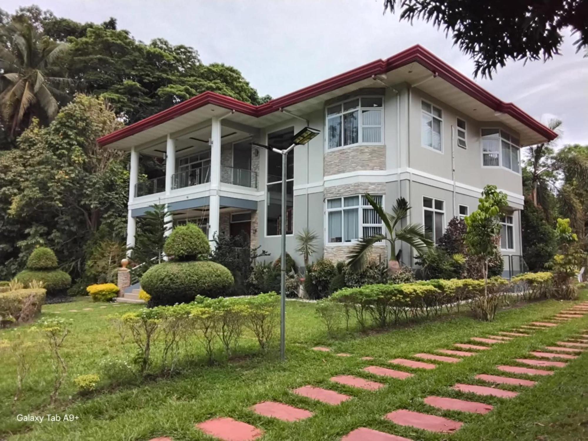 Camiguin Lanzones Resort Mambajao Kültér fotó