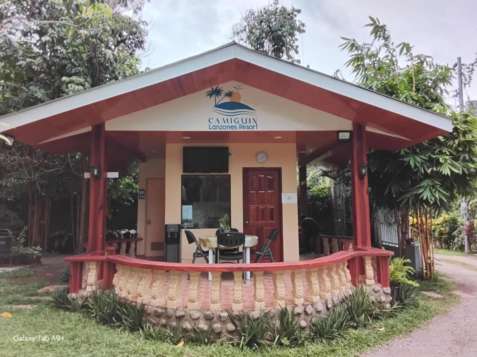 Camiguin Lanzones Resort Mambajao Kültér fotó