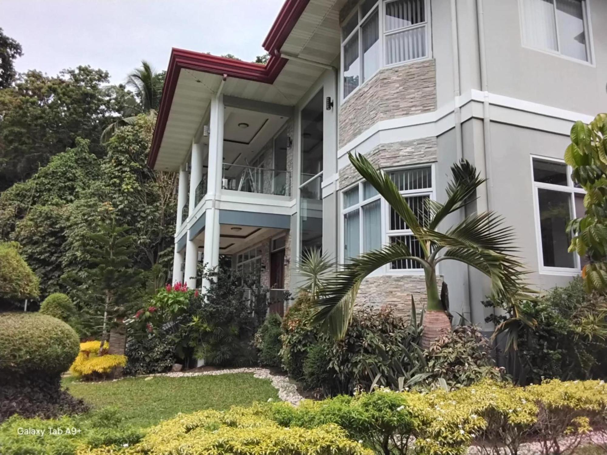 Camiguin Lanzones Resort Mambajao Kültér fotó