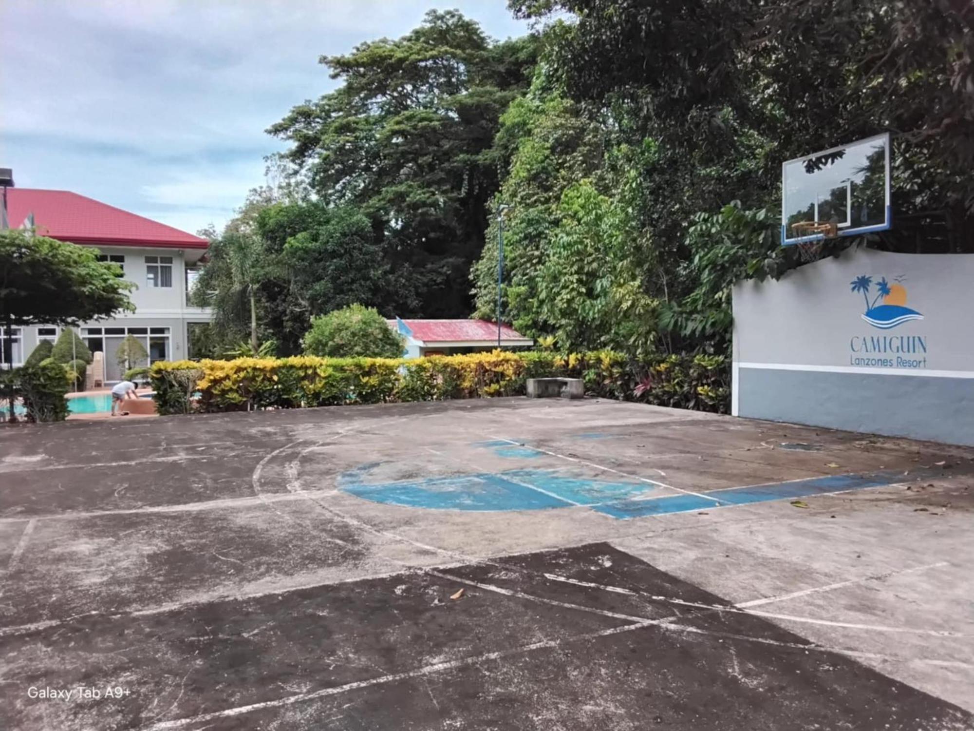 Camiguin Lanzones Resort Mambajao Kültér fotó
